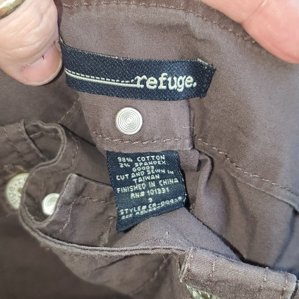 CAPRIS - Picture 5 of 5